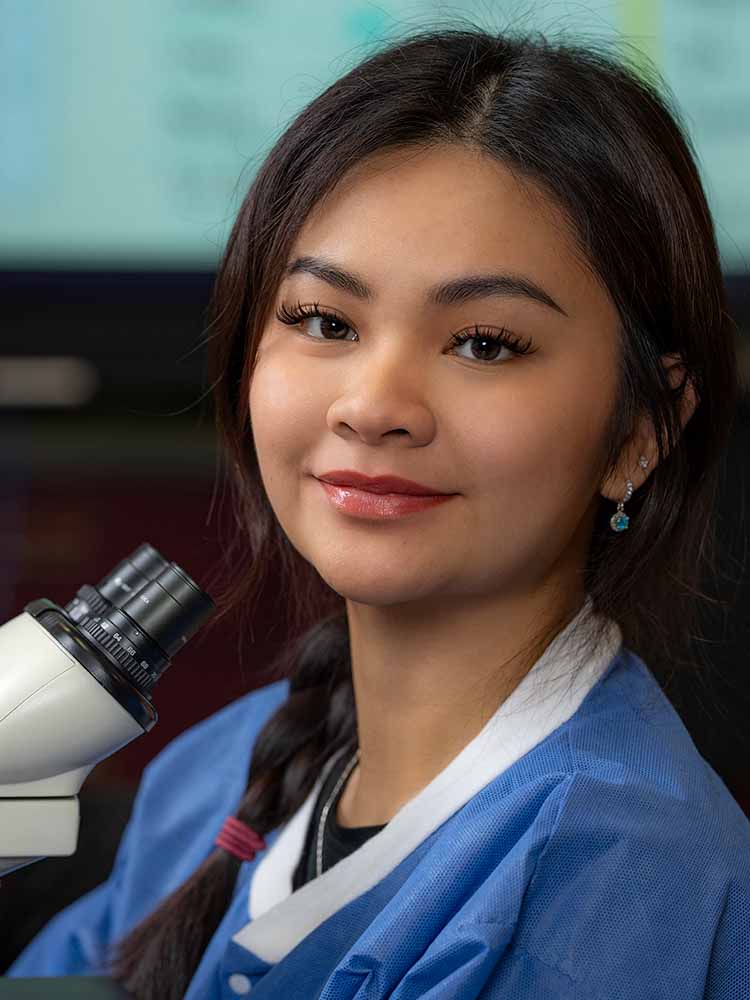 Medical Lab Student