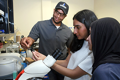 SSEP team working in lab at South Campus